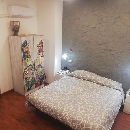 Апартаменты Emily House Катания Номер фото